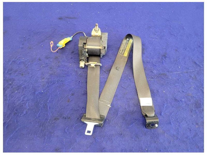 2003-2006 Chevrolet SSR Pickup Truck Passenger Front Seat Belt Retractor 2426 - The Parts Farm