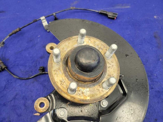2015-2017 Ford Mustang GT S550 Passenger Front Spindle Knuckle Hub 2407
