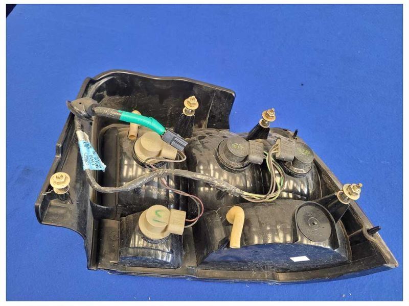 1999-2004 Ford Mustang GT 4.6L Coupe Driver Left Taillight Lamp Brake 2556 - The Parts Farm