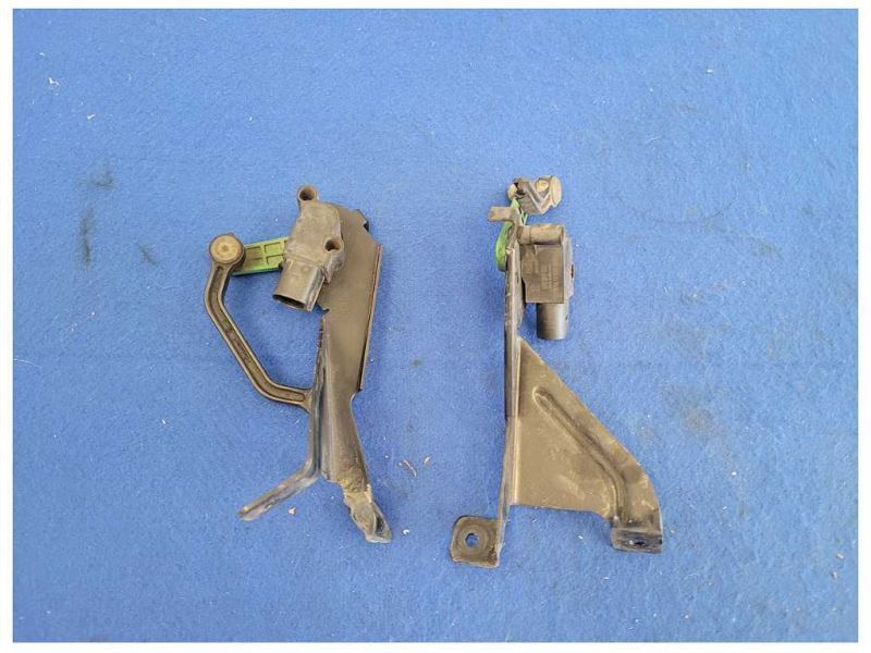 2014 Audi R8 V10 Coupe Pair Sensor Level Headlight Adjust 2136 - The Parts Farm