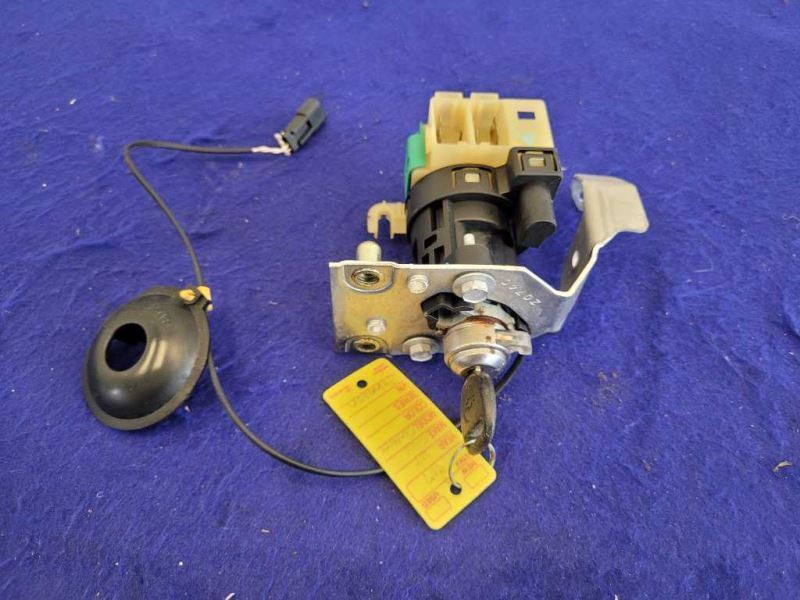 1999-2004 Chevrolet Corvette Z06 FRC C5 Ignition Switch Matching Key 2082 - The Parts Farm