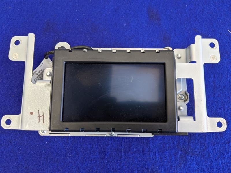 2018-2019 Ford Mustang GT S550 Audio Radio Screen Receiver AM FM Info Screen - The Parts Farm
