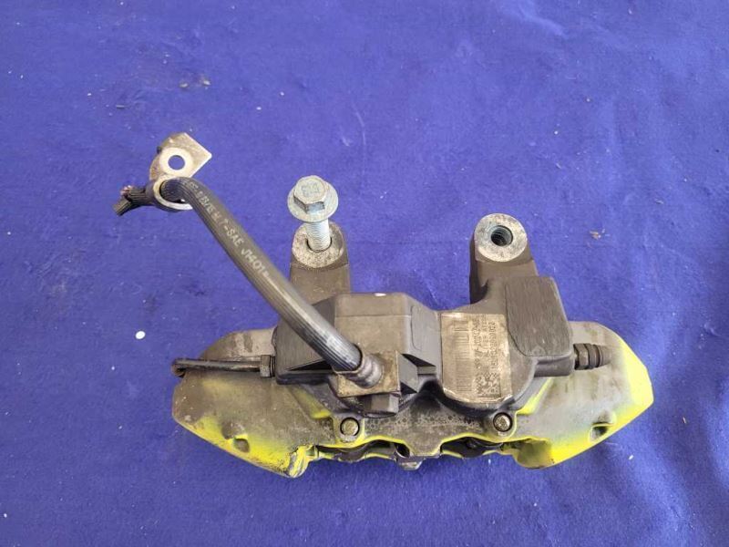 2015-2020 Ford Mustang Shelby GT350 5.2 Passenger Brembo Rear Caliper Brake 2217 - The Parts Farm