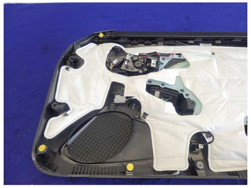 2016-2021 Chevrolet Camaro SS Driver Coupe Front Door Panel Gray Insert 2434 - The Parts Farm