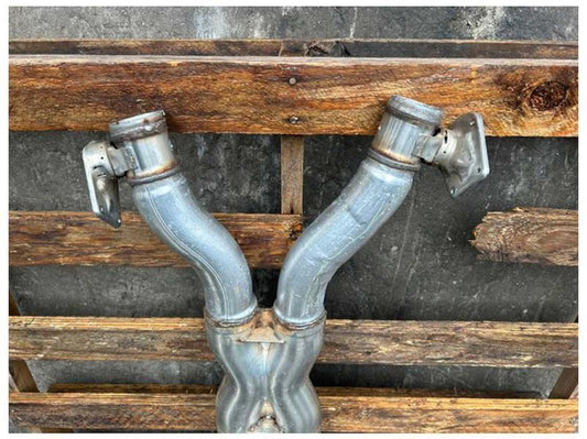 2016-2021 Chevrolet Camaro SS Exhaust Center Resonator Mid Pipe OEM 1213