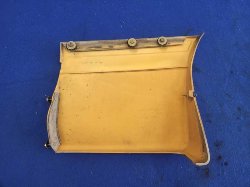 1987-1993 Ford Mustang GT 5.0L Passenger Quarter Molding Skirt Paint 9L 2298 - The Parts Farm