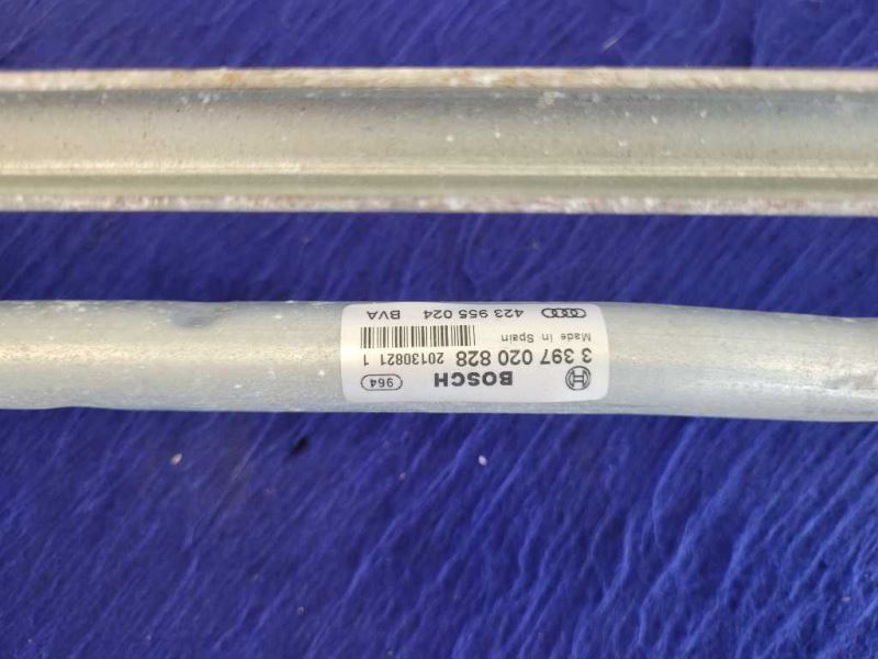 2014 Audi R8 V10 Plus Coupe Driver Left Windshield Wiper Motor Coupe 2136 - The Parts Farm