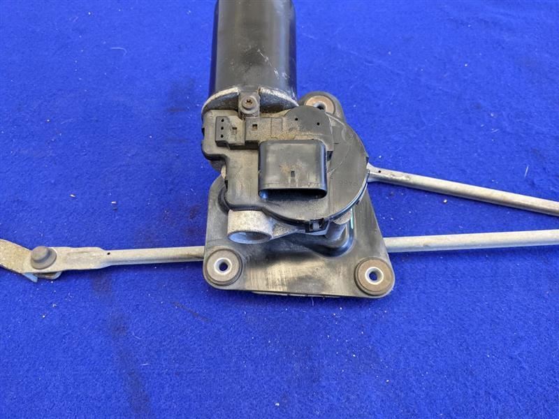 1999-2004 Ford Mustang Cobra SVT DOHC 4.6L Windshield Wiper Arm Blade Wipe - The Parts Farm