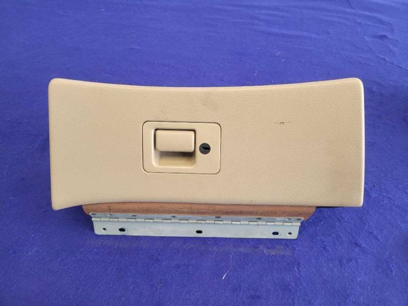 1999-2001 Ford Mustang Cobra SVT DOHC 4.6L Glove Box Passenger Dash Tan 2386 - The Parts Farm