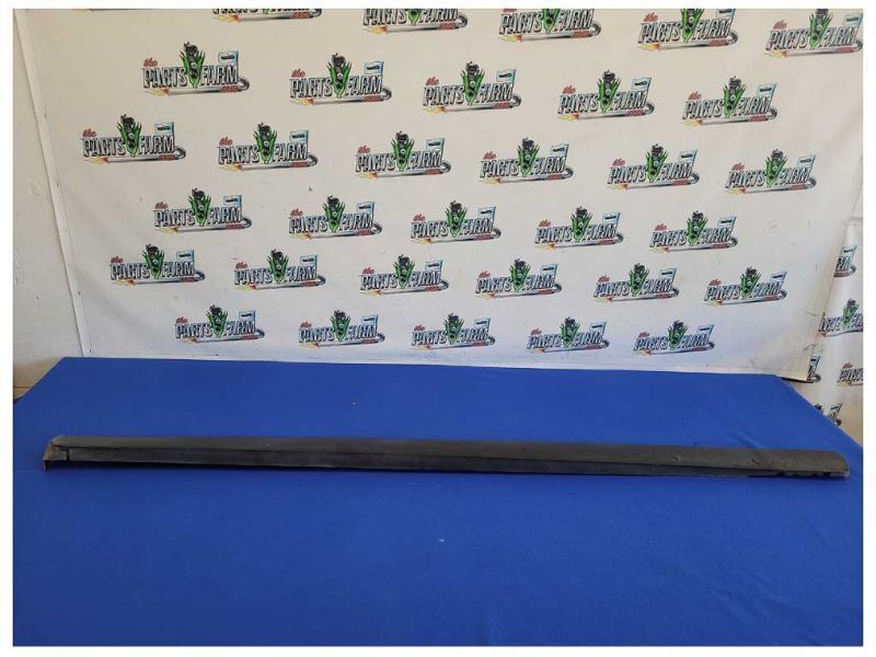 2003-2004 Mercury Marauder Passenger Lower Rocker Panel Molding Paint JL 2534 - The Parts Farm