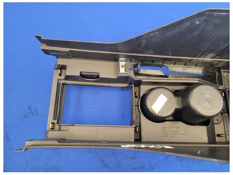 2005-2009 Ford Mustang GT 4.6L Coupe Center Console Auto A/T Transmission 2585 - The Parts Farm