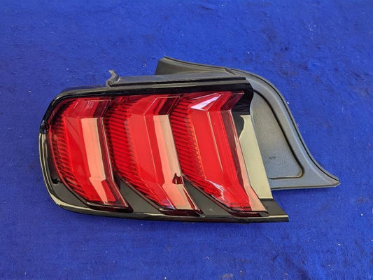 2018-2023 Ford Mustang GT S550 Passenger Right Tail Light Lamp Brake Lens OEM - The Parts Farm