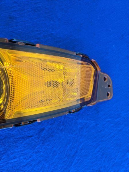 2005-2009 Ford Mustang GT Driver Corner Park Light Park Lamp-turn Signal Amber - The Parts Farm