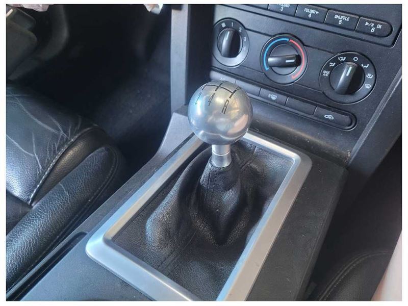 2007-2008 Ford Mustang GT 4.6L Power Distribution Box Fuse Engine Bay 2583 - The Parts Farm