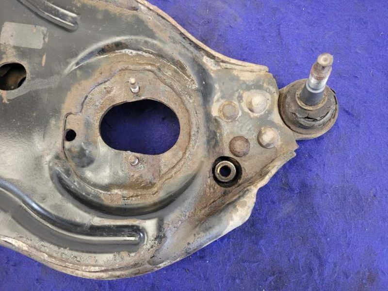 2004-2005 Dodge Ram Viper SRT-10 8.3L Passenger Right Front Lower Control Arm - The Parts Farm