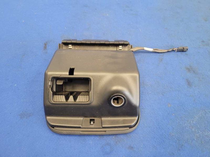 2003-2006 Chevrolet SSR Pickup Truck Dash Lower Compartment Lighter 2432 - The Parts Farm