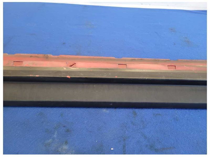 1999-2004 Ford Mustang GT Coupe Driver Lower Rocker Molding Panel *Read* 2474 - The Parts Farm
