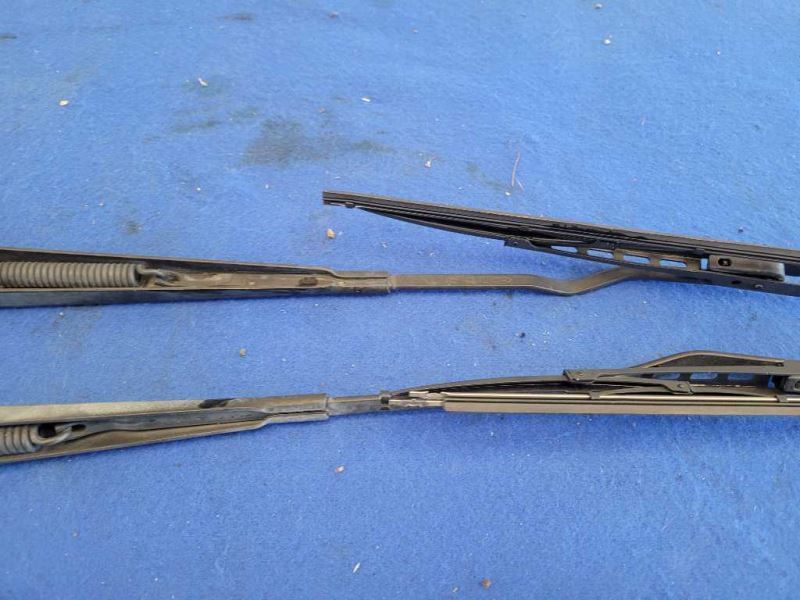 1994-1995 Ford Mustang GT 5.0L Front Arms Blades Windshield Wiper 2454 - The Parts Farm