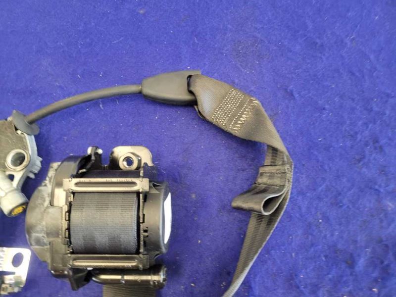 2018-2023 Ford Mustang GT S550 Passenger Coupe Rear Seat Belt Retractor 2424 - The Parts Farm