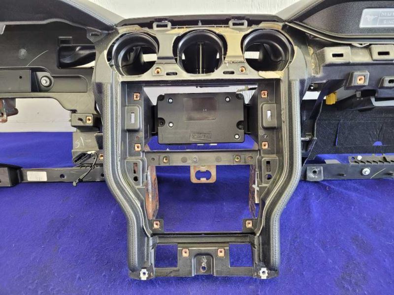 2015-2017 Ford mustang GT S550 Dash Panel Board No Gauge Pack Vent Bezel Trim - The Parts Farm