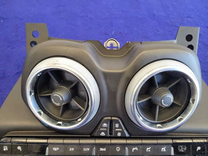 2016-2017 Chevrolet Camaro SS HVAC Temperature Control Dual Zone 2265 - The Parts Farm