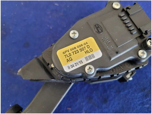 2011-2018 Porsche Cayenne Diesel Gas Pedal Throttle Pad Accelerator 2579