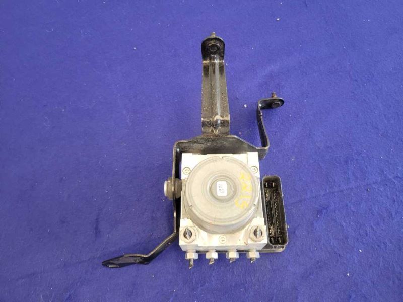 2019-2020 Ford Mustang GT S550 ABS Module Anti-Lock Brake Pump 2215 - The Parts Farm