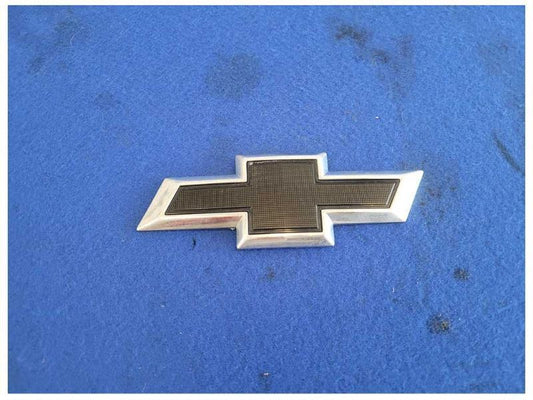 2019 Chevrolet Camaro SS Coupe Emblem Logo 2492 - The Parts Farm