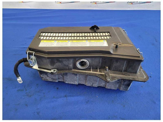 2004-2006 Porsche Cayenne Turbo 4.5L Battery Box Tray Panel 2137