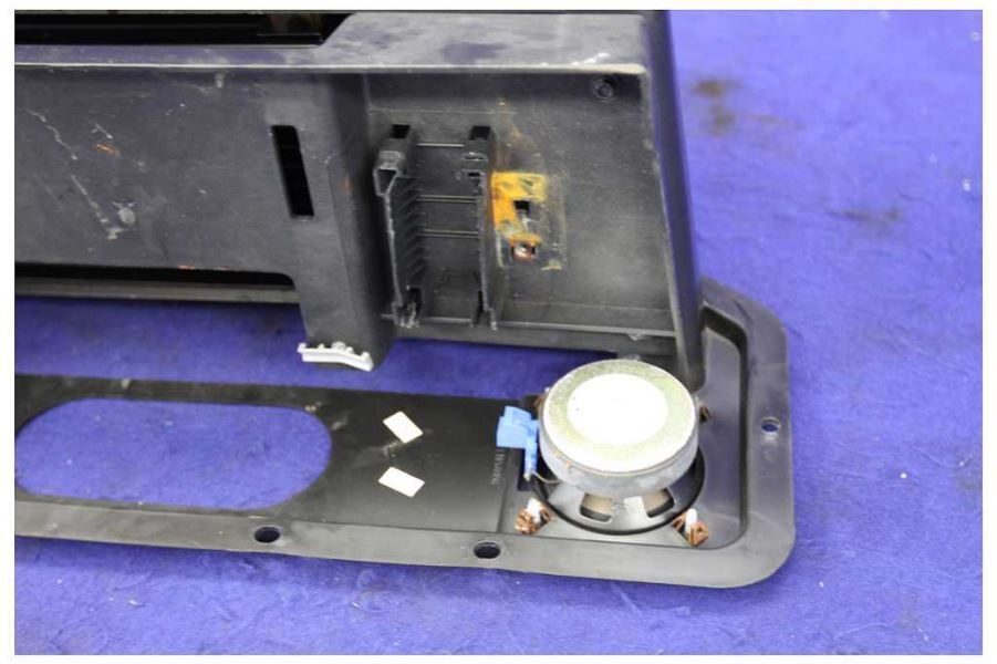 2003 2004 2005 2006 Chevrolet SSR Truck Compartment Amplifier Speakers Amp - The Parts Farm
