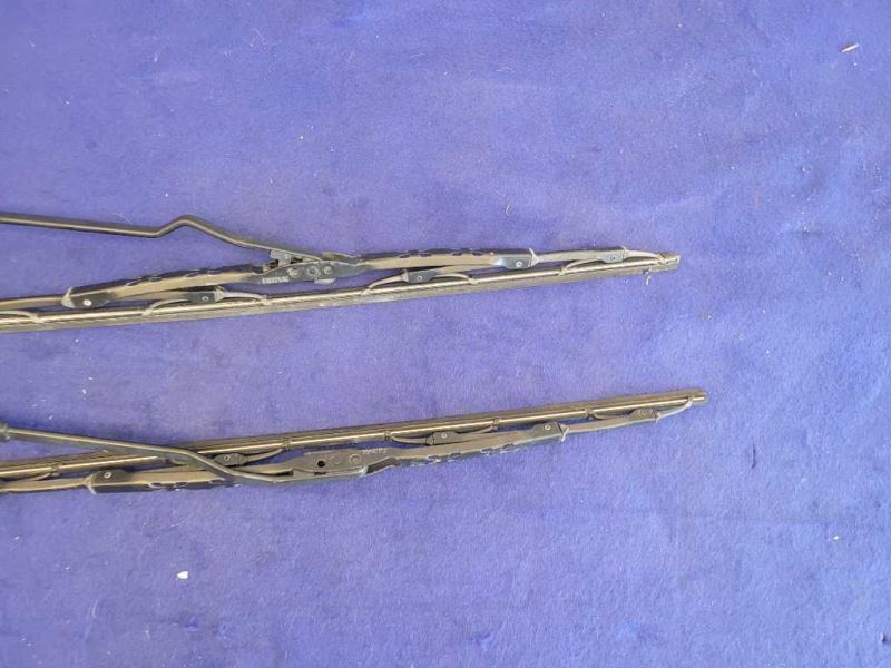 1999-2004 Ford Mustang Cobra SVT DOHC 4.6L Windshield Wiper Arm Blade Wipe 2276 - The Parts Farm