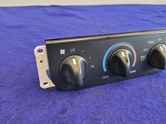 1999-2004 Ford Lightning F150 SVT Pickup Truck Temperature Controls HVAC Switch