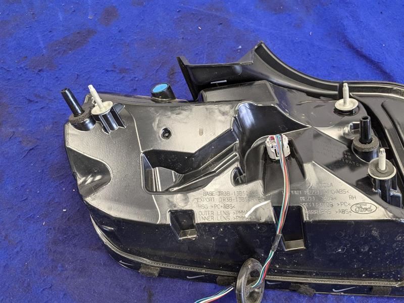 2018-2023 Ford Mustang GT S550 Passenger Right Tail Light Lamp Brake Lens OEM - The Parts Farm