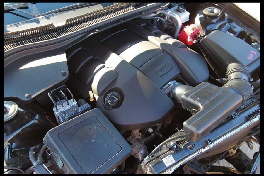 2014-2017 Chevrolet Caprice SS 6.2L Driver Left Rear Door Vent Glass OEM - The Parts Farm