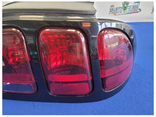 1996-1998 Ford Mustang Cobra GT Passenger RH Taillight Lens Lamp Paint UA 2512