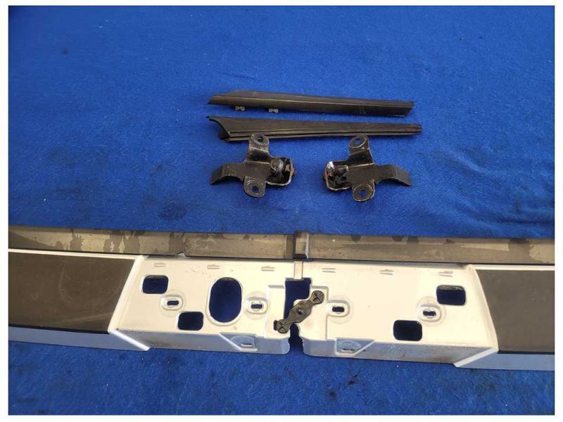 2010-2015 Chevrolet Camaro SS Convertible Trim Surround Cover Paint Silver 2567 Chevrolet