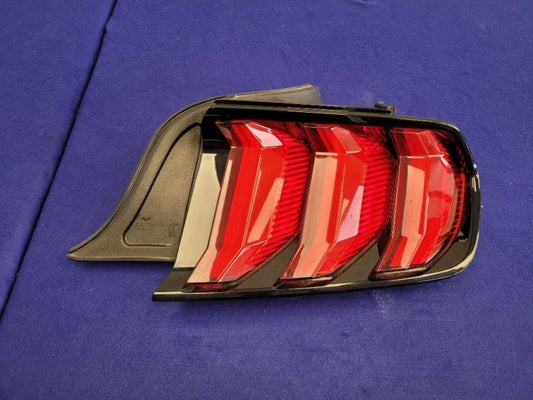 2018-2023 Ford Mustang GT S550 Passenger Right Taillight Lamp Brake Lens 2287 - The Parts Farm
