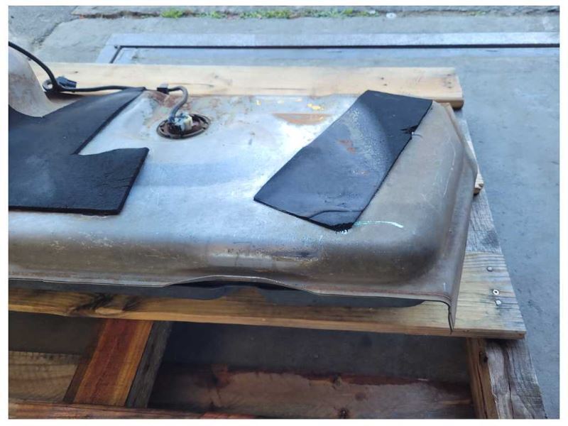 1994-1995 Ford Mustang GT 5.0L Fuel Tank Gas Rear Pump Petrol 2521 - The Parts Farm