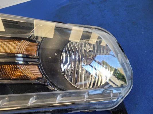 2010-2012 Ford Mustang GT Driver Left Front Headlight Lamp Lens *Broke* 2470