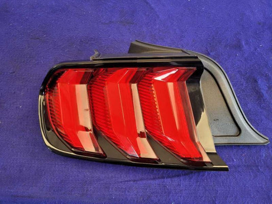 2018-2023 Ford Mustang GT S550 Driver Left LH Taillight Lamp Brake Lens OEM - The Parts Farm