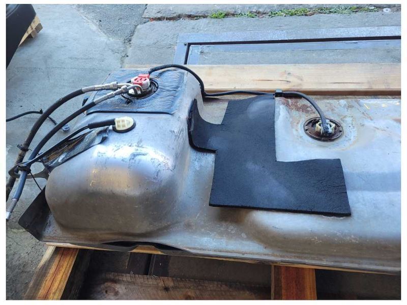 1994-1995 Ford Mustang GT 5.0L Fuel Tank Gas Rear Pump Petrol 2521 - The Parts Farm