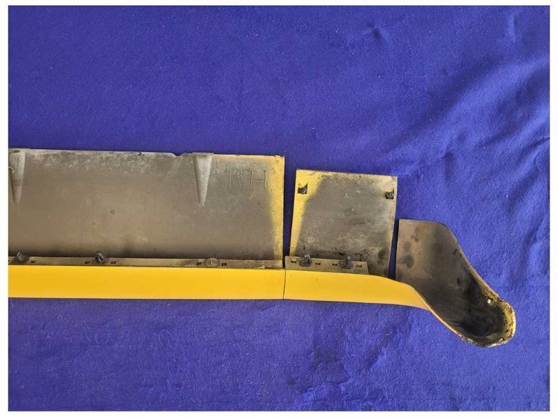 1995-1998 Ford Mustang GT 5.0L Convertible Passenger Rocker Panel Paint BZ 2406 - The Parts Farm