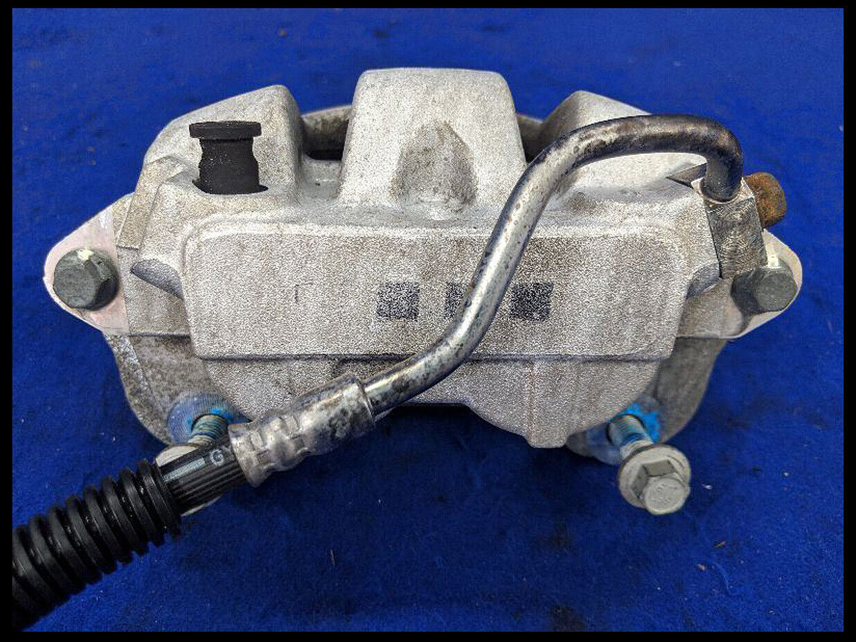 2011-2014 Ford Mustang GT Passenger Right Front Brake Caliper Pad Line Hose OEM - The Parts Farm
