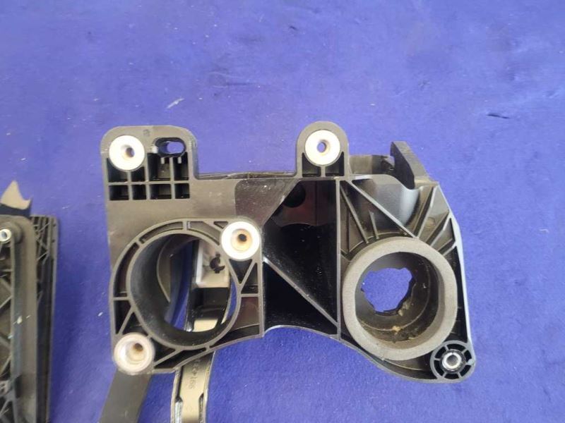 2017 Porsche 911 Turbo 991 Pedal Assembly Brake Dead Pedal No Clutch 2421 - The Parts Farm