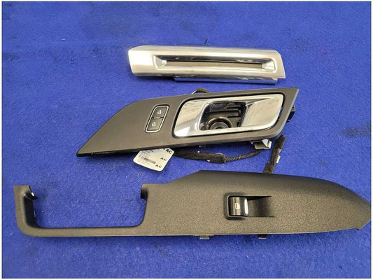 20152023 Ford Mustang GT S550 Passenger Front Door Handle Lock Switch 2825