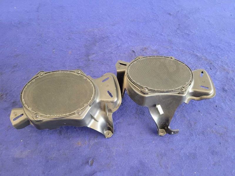 2005-2009 Ford Mustang GT 4.6L Convertible Rear Speakers Shaker Back 2422 - The Parts Farm