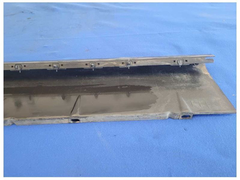 1995-1998 Ford Mustang GT Cobra Driver Lower Rocker Panel Molding Paint UA 2526 - The Parts Farm