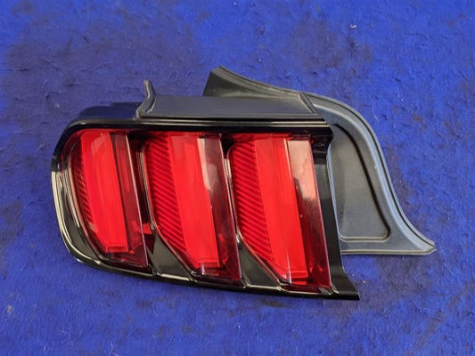 2015-2017 Ford Mustang GT S550 Driver Left LH Taillight Lamp Brake Lens OEM