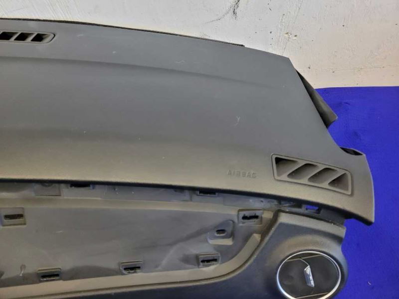 2012-2015 Chevrolet Camaro SS Dashboard Panel Bose Front Vent Trim Molding - The Parts Farm