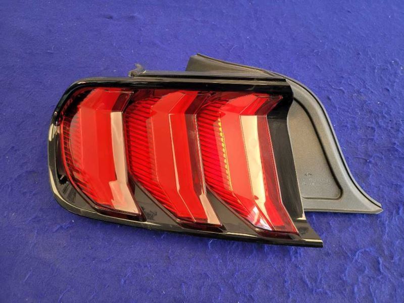 2018-2023 Ford Mustang GT S550 Driver Left LH Taillight Lamp Brake Lens 2186 - The Parts Farm